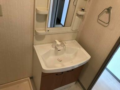 洗髪洗面化粧台