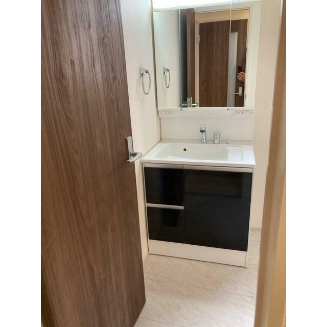 洗面台で帰宅後のリセットタイム（1号棟）