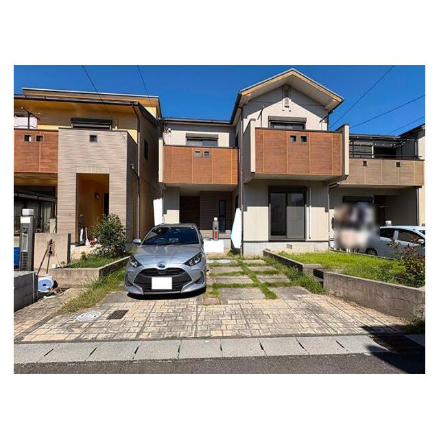 「駐車」並列2台駐車可能です。