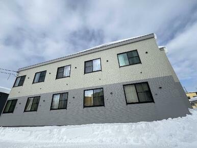 2023年8月外観塗装完了しました。