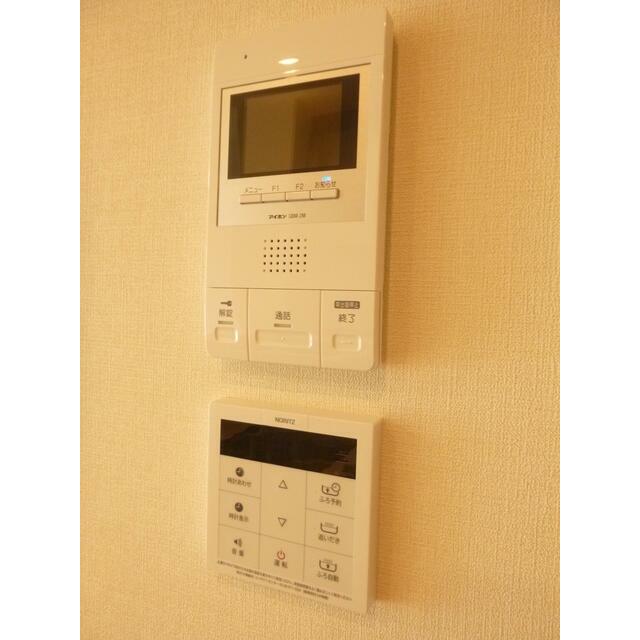 TVモニター付インターホンで来客時も安心です