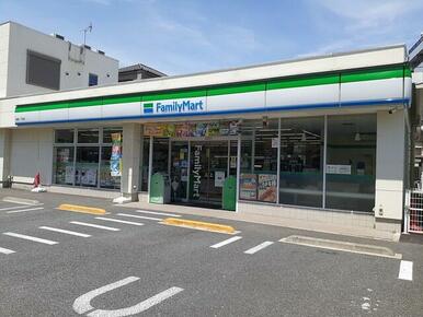 ファミリーマート
