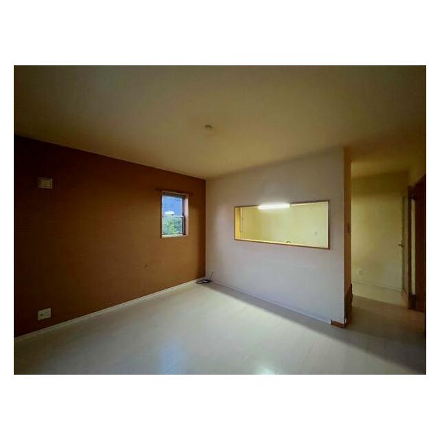 キッチンからリビングが見える間取りになっております