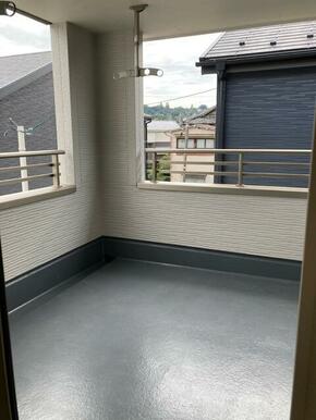 移ろいゆく季節の風をこのバルコニーで感じて（4号棟）