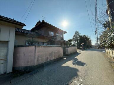 北側からの写真です。