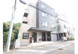 情報提供会社