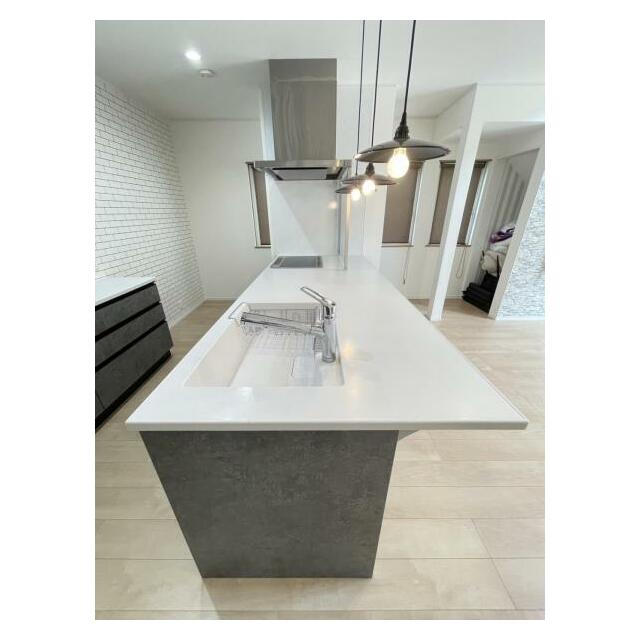 空間を隔てないカウンターキッチン、家族と会話が弾みそう！