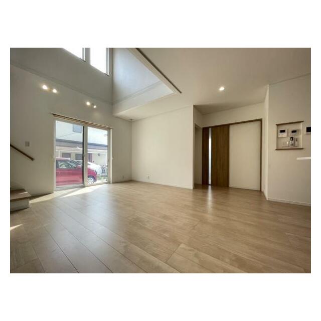 リビングは家族団らんの大切な空間です＾＾