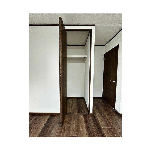 ２Ｆ東側約６帖洋室収納