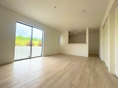 detached 字宇江城