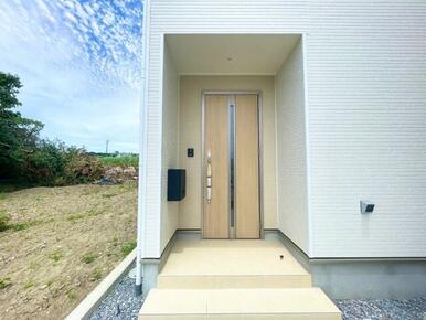 detached 字宇江城