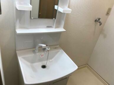 洗髪洗面化粧台