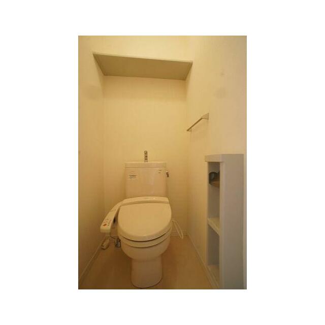 退去予定のお部屋のため２０１号室の写真となります。