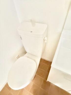 ※温水洗浄便座が付きます
