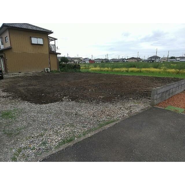 北西より