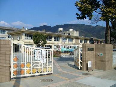 亀岡市立安詳小学校