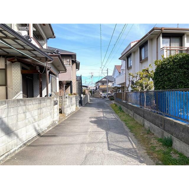 西側道路