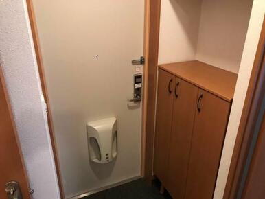 玄関（イメージ）