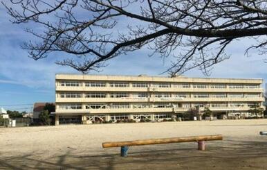 三郷市立丹後小学校