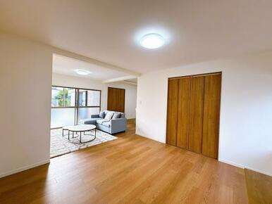 「LDK」カウンターからの角度です