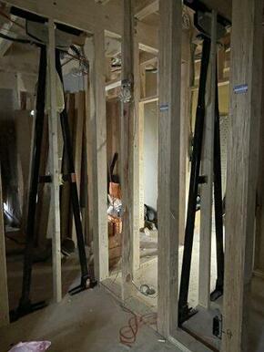 制震ダンパーで建物の揺れを抑えます！