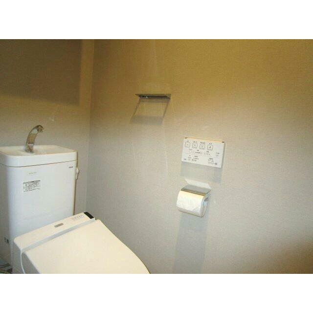 シャワートイレ暖房便座