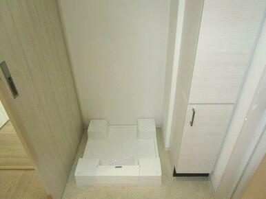 洗濯機置場＆収納棚