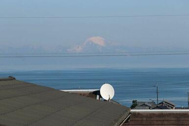 二階から琵琶湖パノラマ眺望