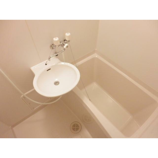 お風呂・トイレ　セパレートタイプです!