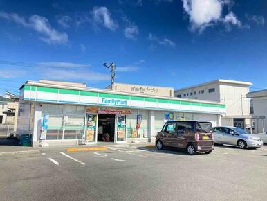 ファミリマート　徳島大原町店