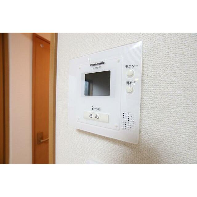 来訪者が確認できるTVモニタ付ドアホン！