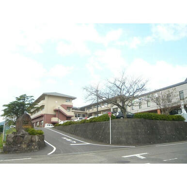 武雄市立山内中学校