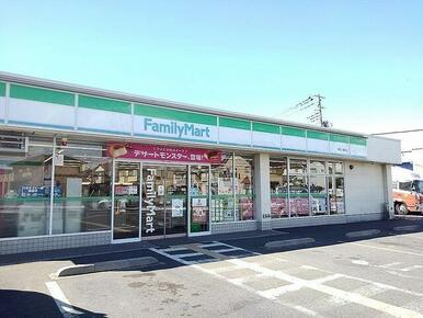 ファミリーマート草加八幡店