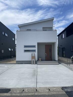 【いろどりアイタウン一宮市小信中島】◇車通りの少ない閑静な住宅街に１邸の分譲住宅が誕生しました。