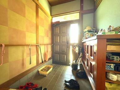シンプルで使いやすい玄関です