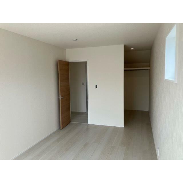 多目的に活用できる洋室（4号棟）