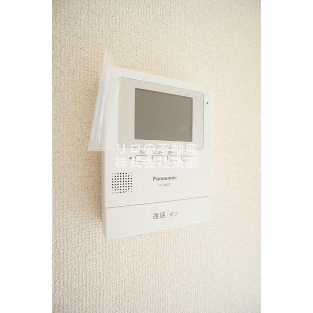 訪問者が一目で分かるＴＶモニタ付インターホンです！