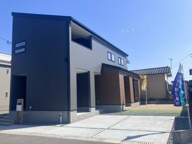 未来を鮮やかに彩る住まい（2号棟）