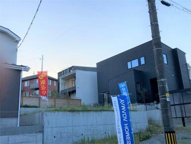 スマートハウスに注力するヤマダホームズの建築条件付宅地。広々とした敷地にこだわりの家を建築できます。