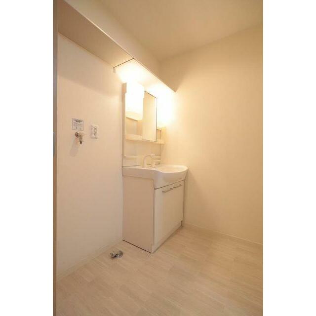 【洗面所】身支度に便利な洗髪洗面化粧台♪