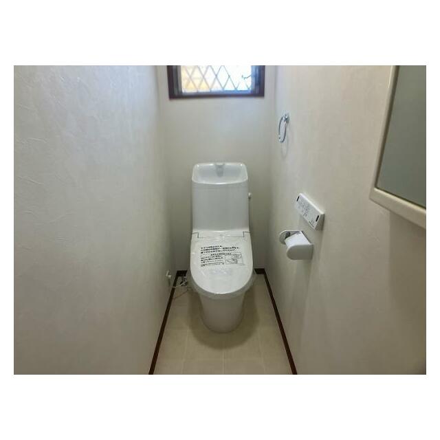 「トイレ」新品交換済みです