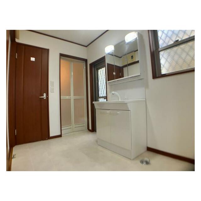 「洗面室脱衣所」洗面台新品交換済みです。