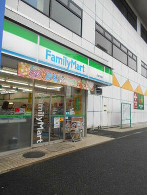 ファミリーマート東松戸駅店