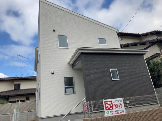 富里市 日吉台６丁目 2階建 4sldk 富里市の新築売戸建住宅の物件情報 一戸建て 新築 中古 Eraすずらんエステート 成田市の不動産情報 5fd2f1aac3c8decc45