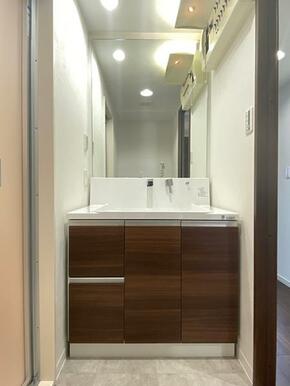 「脱衣所」洗面台新品に交換済みです