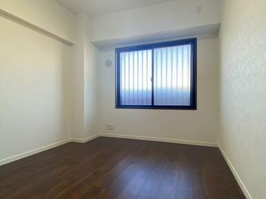 「北西洋室」約6帖ございます