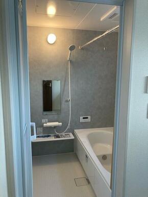 ゆったりくつろげる浴室で、心ほぐれる至福の時間（1号棟）