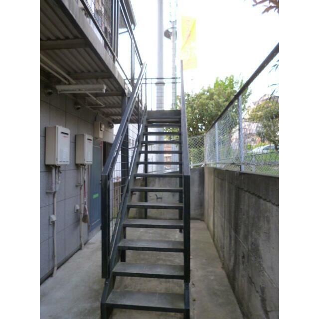 共用階段