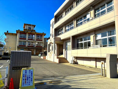 鳥川小学校
