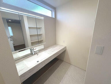 おしゃれなオープンサニタリー（1号棟）